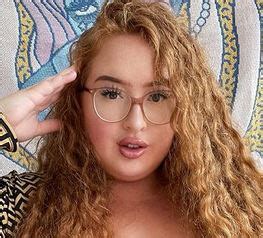 gwenadoraxo|Gwen Adoras Videos • best BBW onlyfans